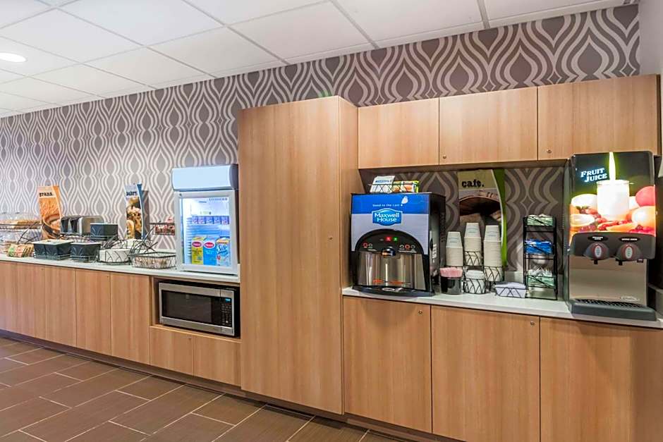 Microtel Inn & Suites Penn Yan Finger Lakes Region