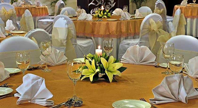 Country Inn & Suites by Radisson, Gurgaon Sector 12