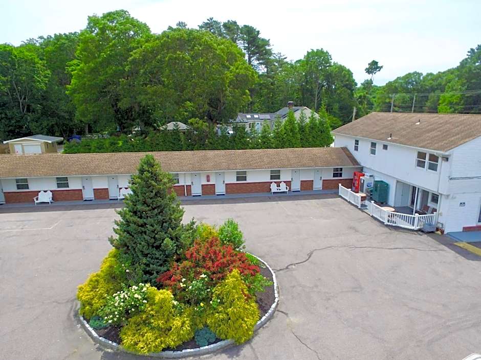 Aquastar Inn