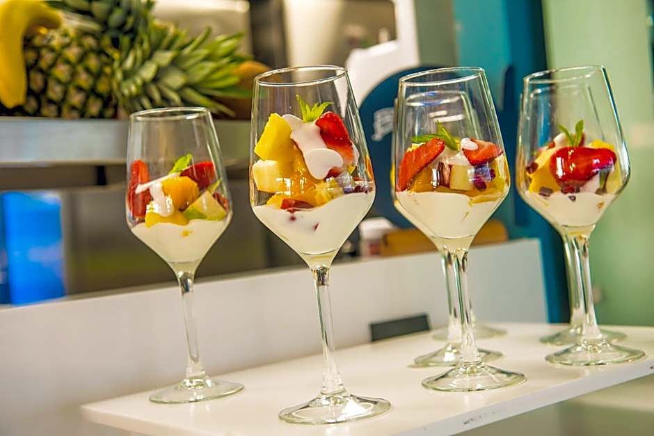 Enorme Infinity Beach - Adults Only