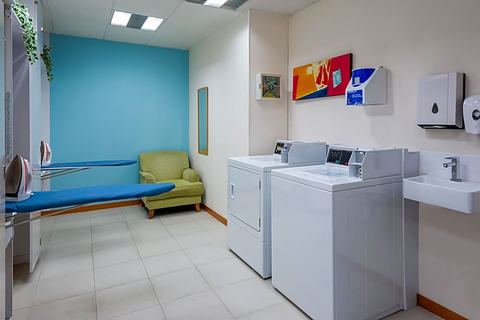 Holiday Inn Express Causeway Bay Hong Kong By IHG