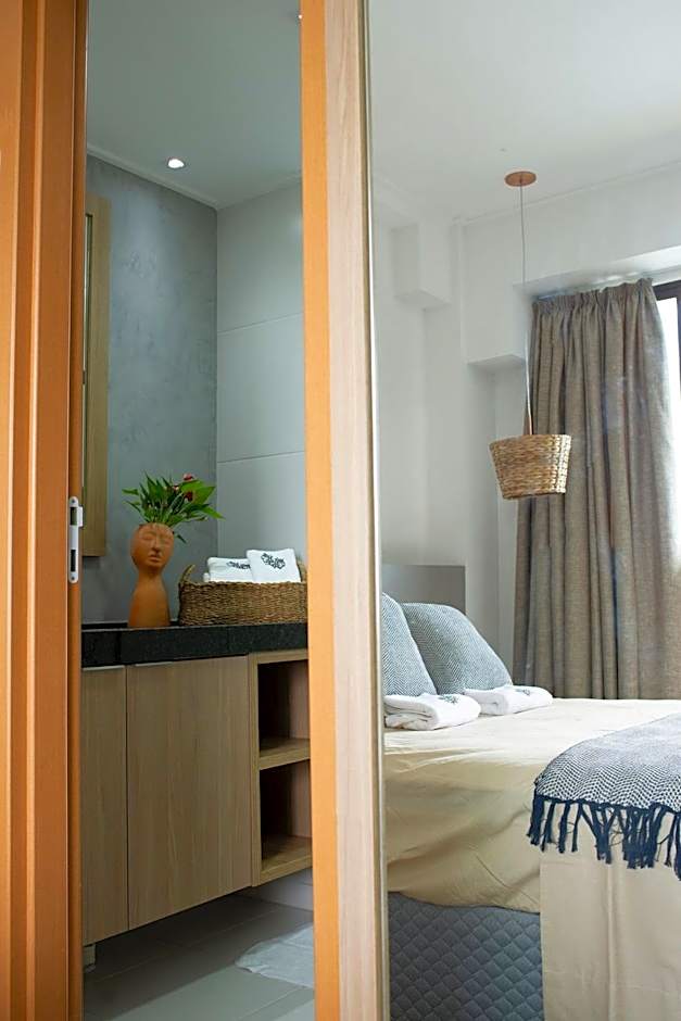 Charmoso Estúdio em Muro Alto com Vista para piscina