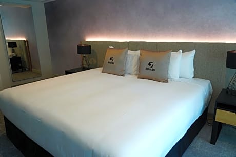 Deluxe King Room - Disabled Access