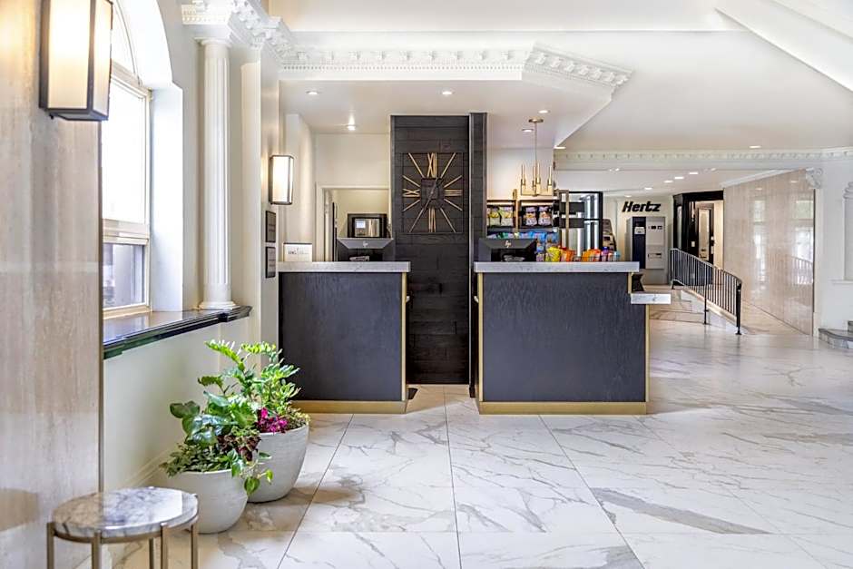 Crowne Plaza Fredericton Lord Beaverbrook By IHG