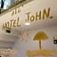 HOTEL JOHN