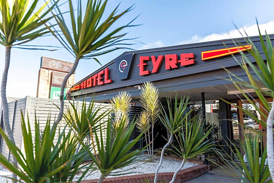 Eyre Hotel