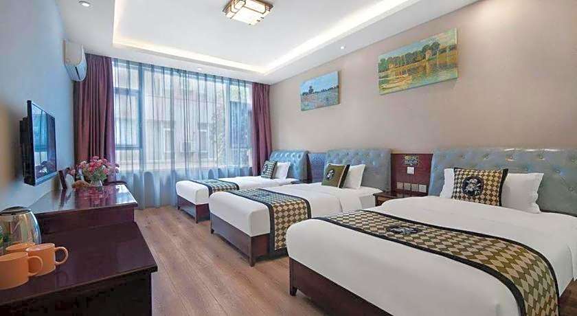 Mount Emei Happy Hotel