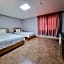 Hotel G