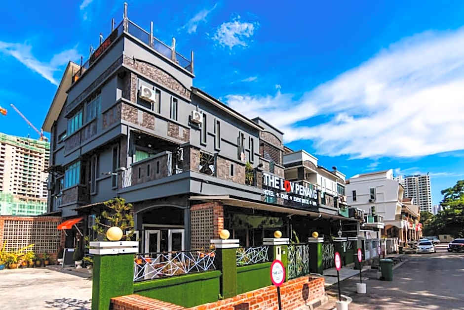 The Best Hotel in Bayan Lepas - THE LOV PENANG