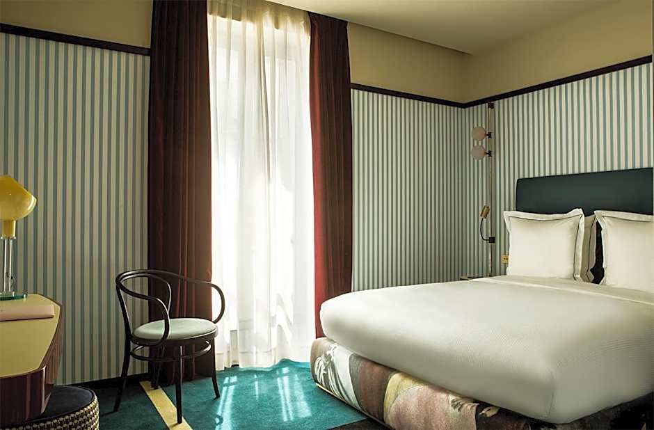 Hotel du Rond-Point des Champs-Elysees - Esprit de France