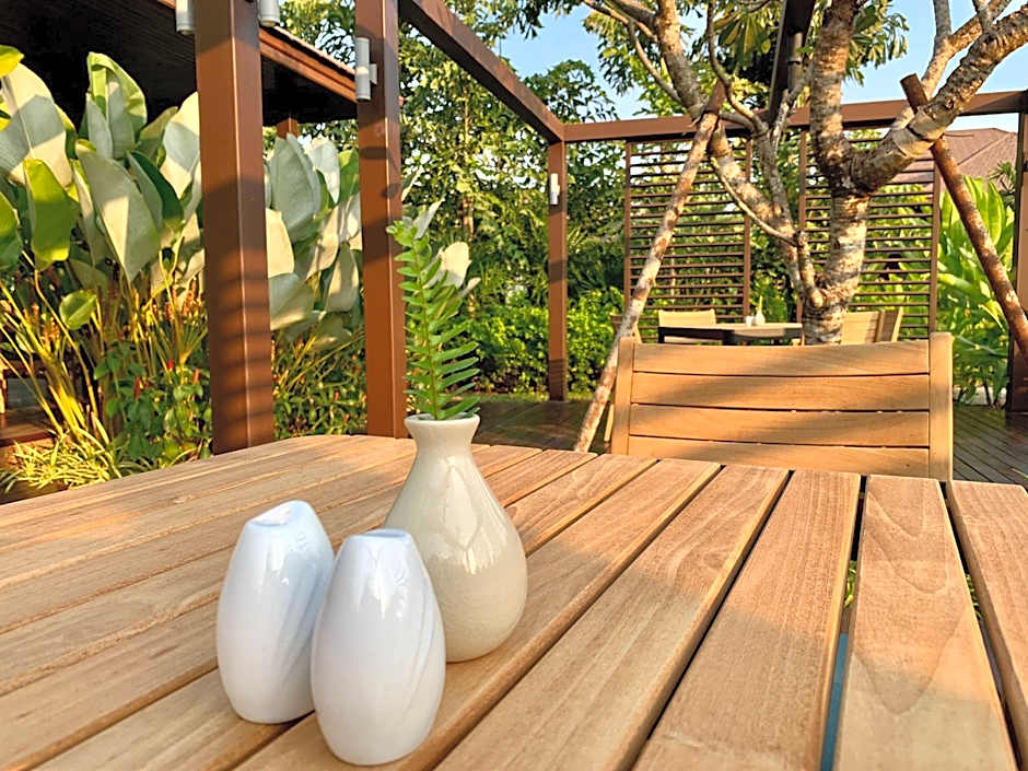 Angkor Green Garden by Dara