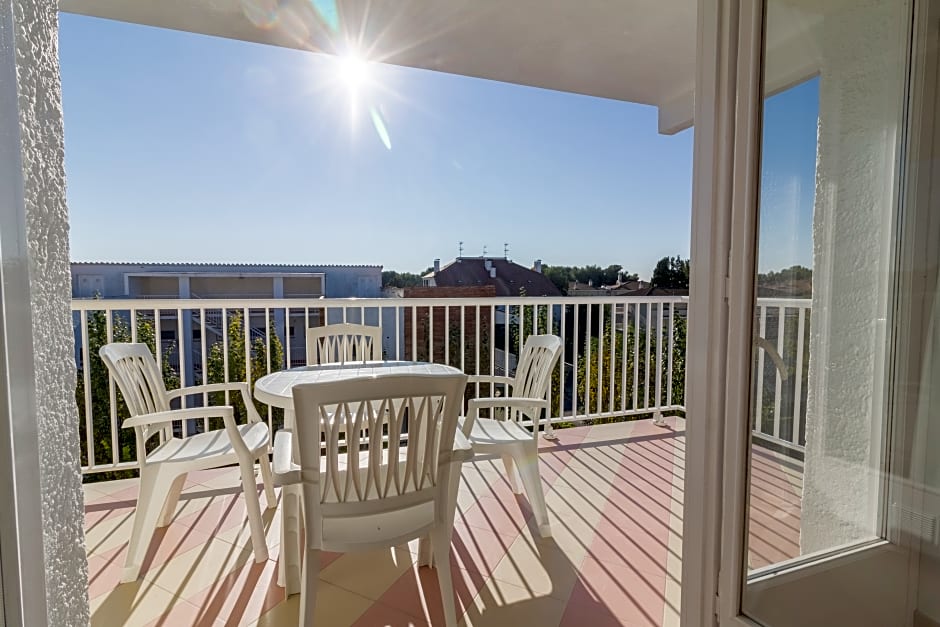 Sunway Amapola Apartments