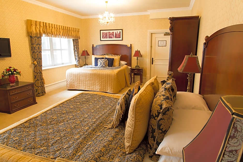 Kilronan Castle Hotel & Spa