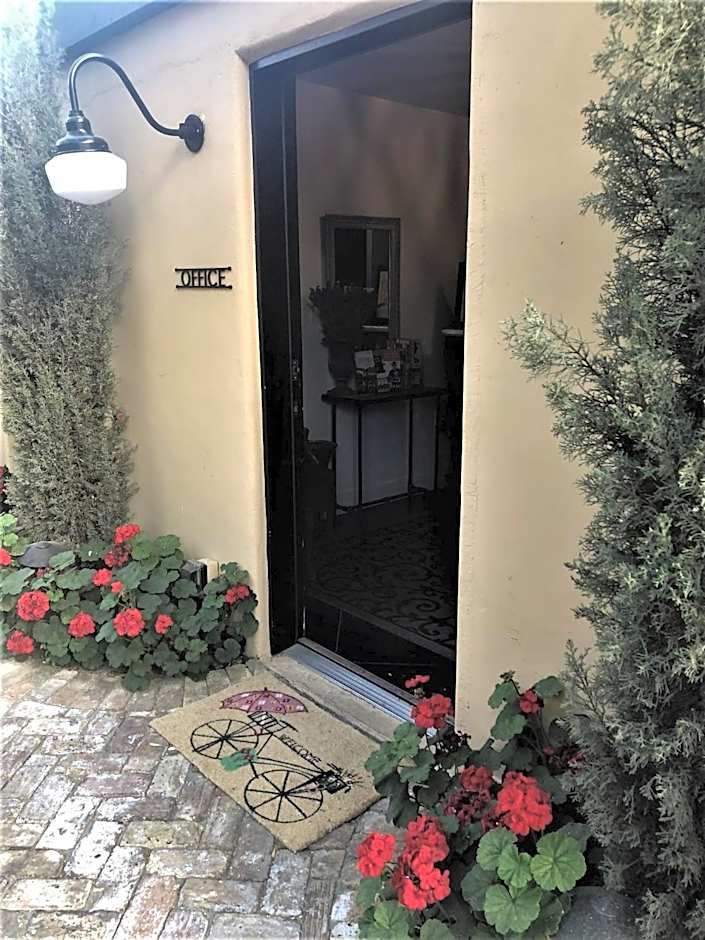 Bespoke Inn Scottsdale