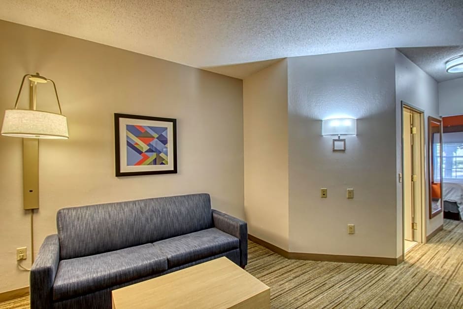 Holiday Inn Express Hotel & Suites Oshkosh - State Route 41