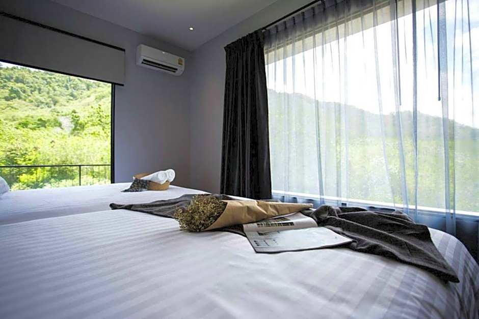 Hotel Together