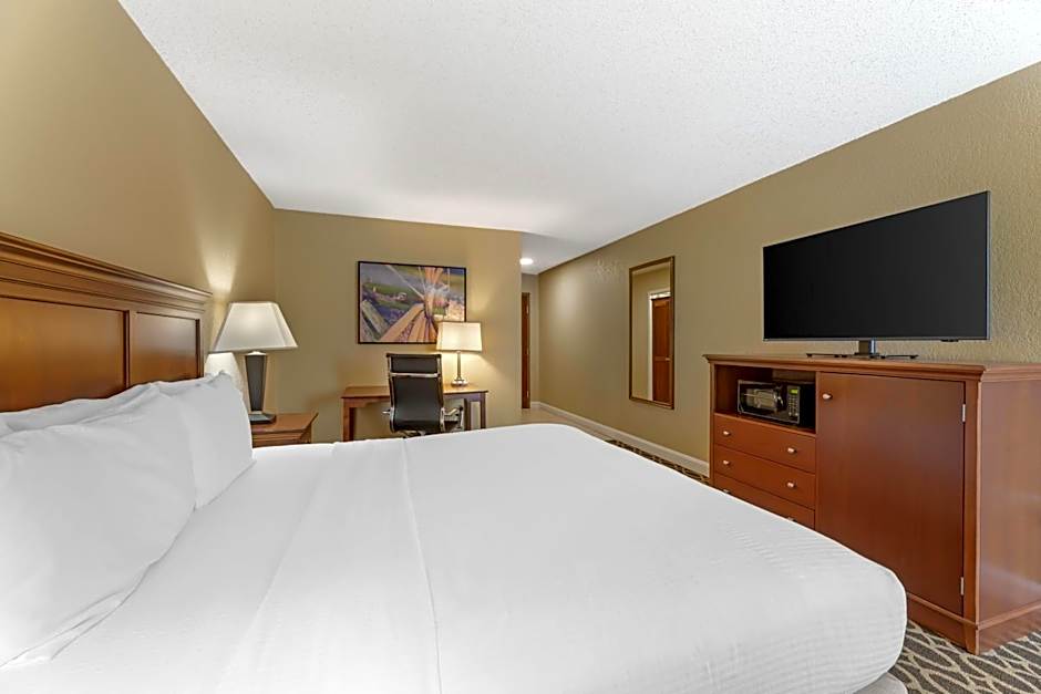 Best Western Plus Wooster Hotel & Conference Center