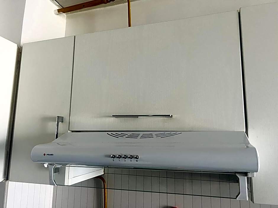 Fully furnish flat including all bills for monthly rental