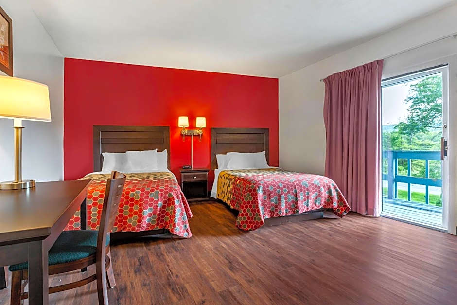 Econo Lodge Lee - Great Barrington