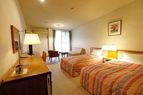 Twin Room - Non-Smoking