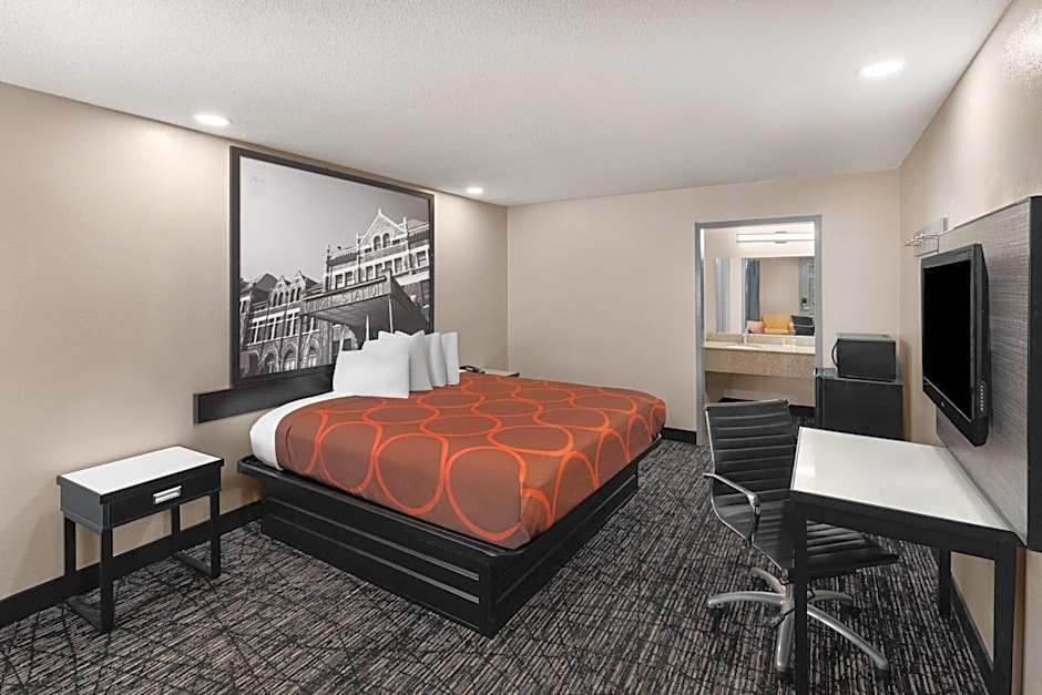 Super 8 by Wyndham Biloxi at the Beach