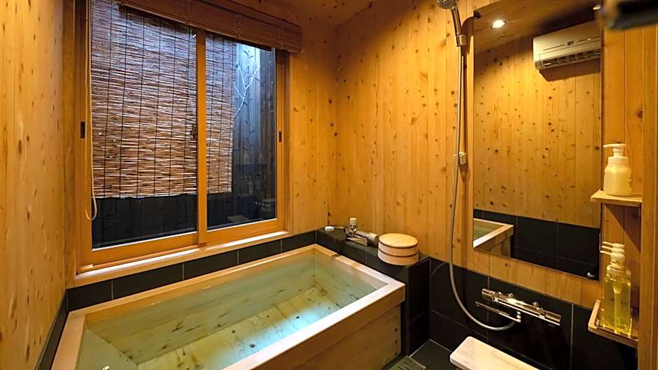 Sen Omiya-Gojo Muslim Friendly Easy access to Kyoto STA