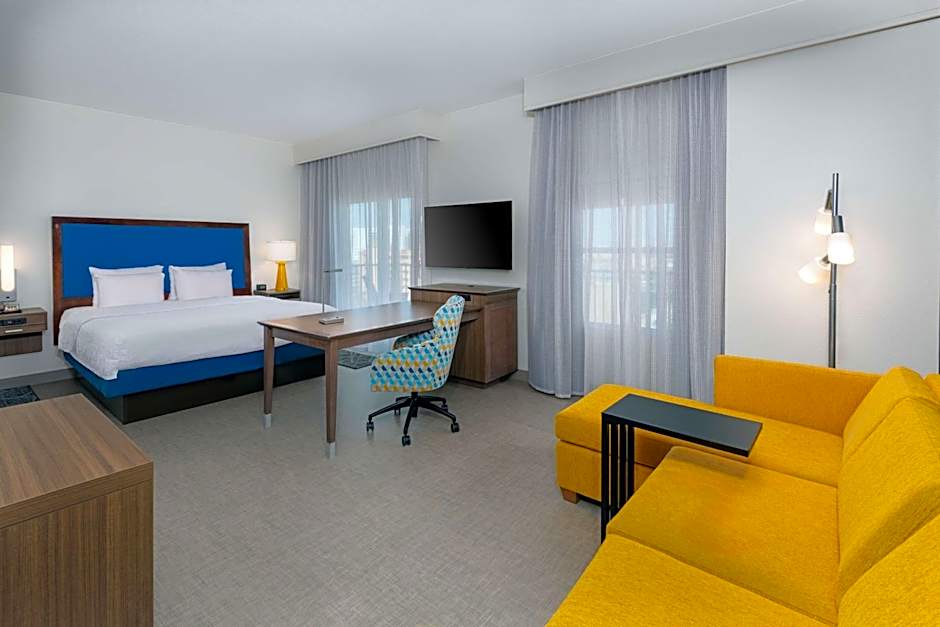 Hampton Inn By Hilton and Suites Clearwater Beach