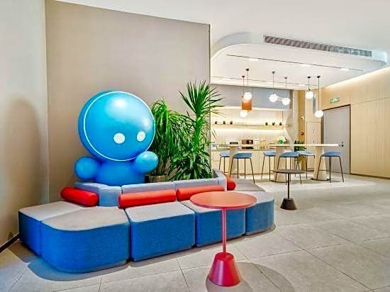 Home Inn (Ningbo Tianyi Plaza Jiangxiaqiao subway station)