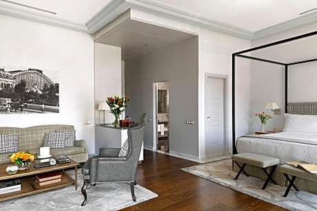 Junior Suite with Garden View