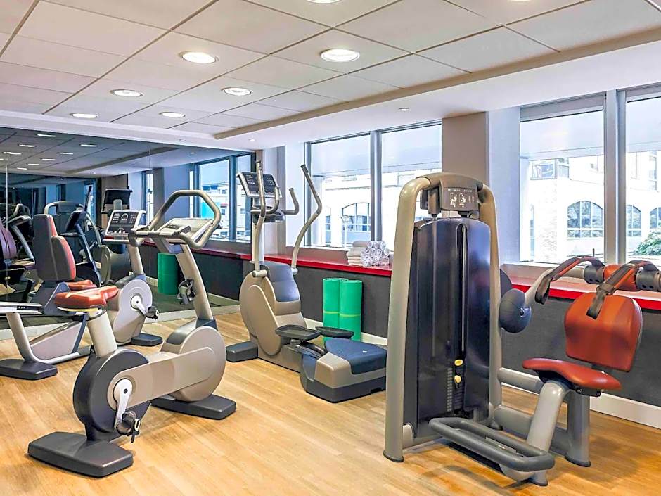 Mercure Paris La Défense Grande Arche Hotel