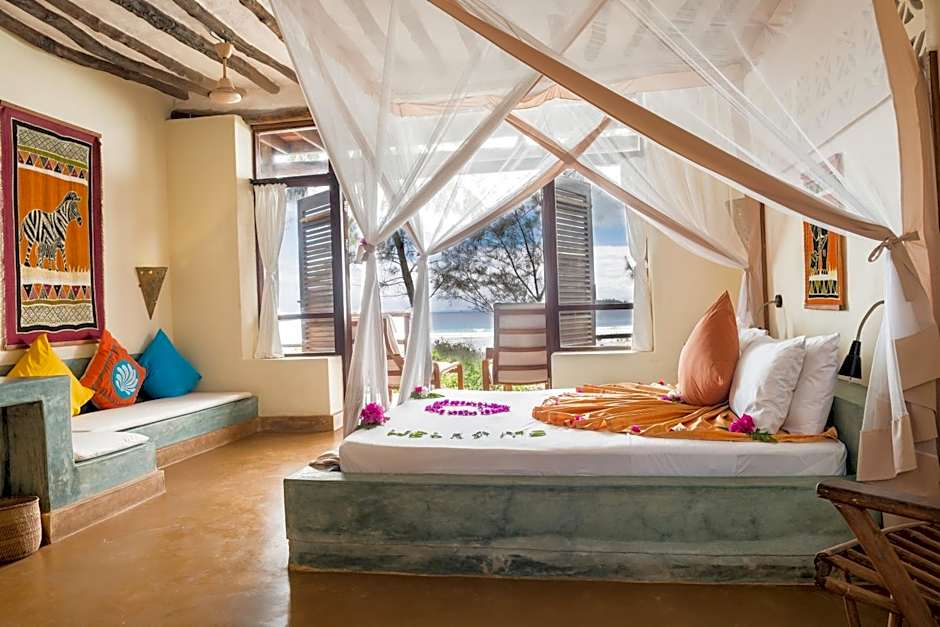 Sunshine Marine Lodge