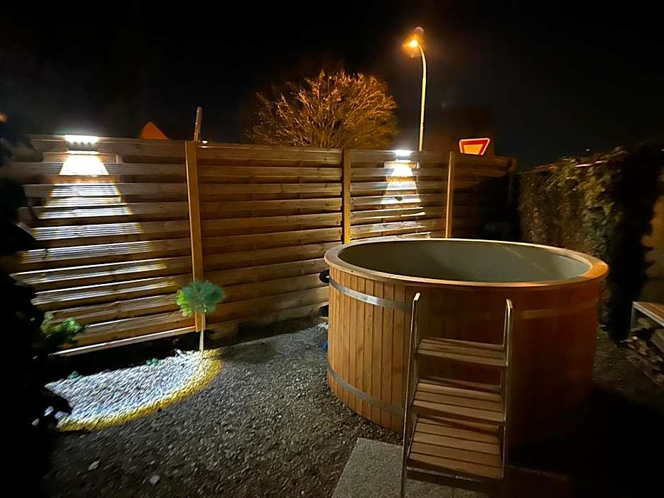 Golden Golem hotel & Spa