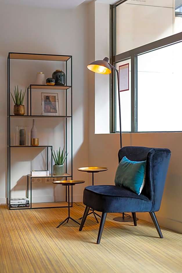 Aparthotel 37 Lodge Courbevoie Paris La Défense