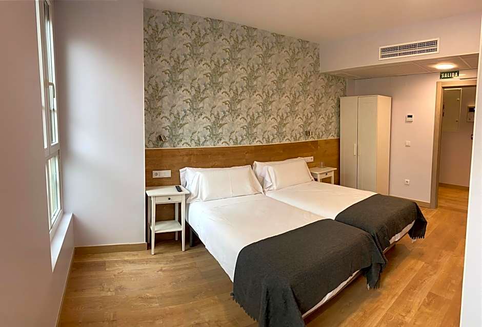 Foto 1 di 3 di 2 Beds