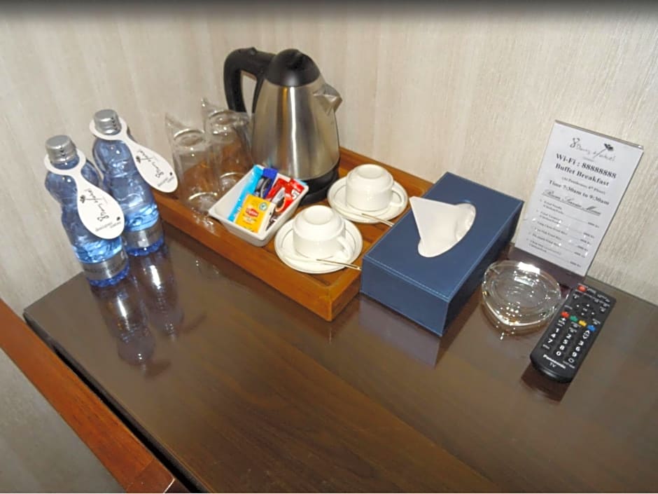 8Day Hotel