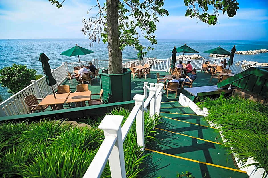 The Lakehouse Inn Geneva