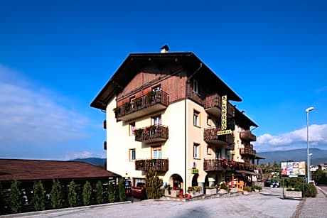 Albergo Bucaneve