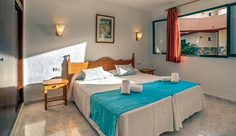 One Bedroom Apartment