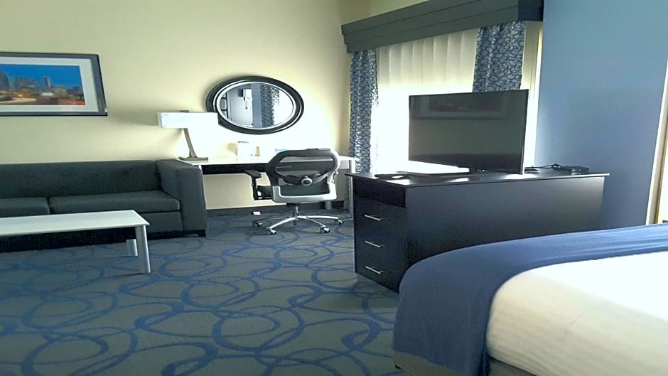 Holiday Inn Express Hotel & Suites Lawrenceville By IHG