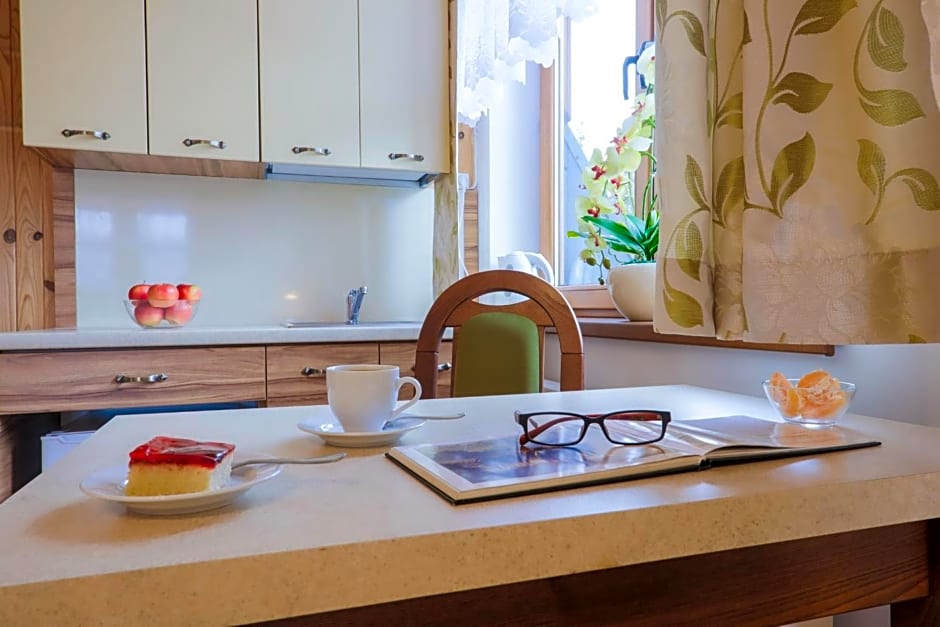 Górski Ośrodek Jeździecki - Śniadania - Termy