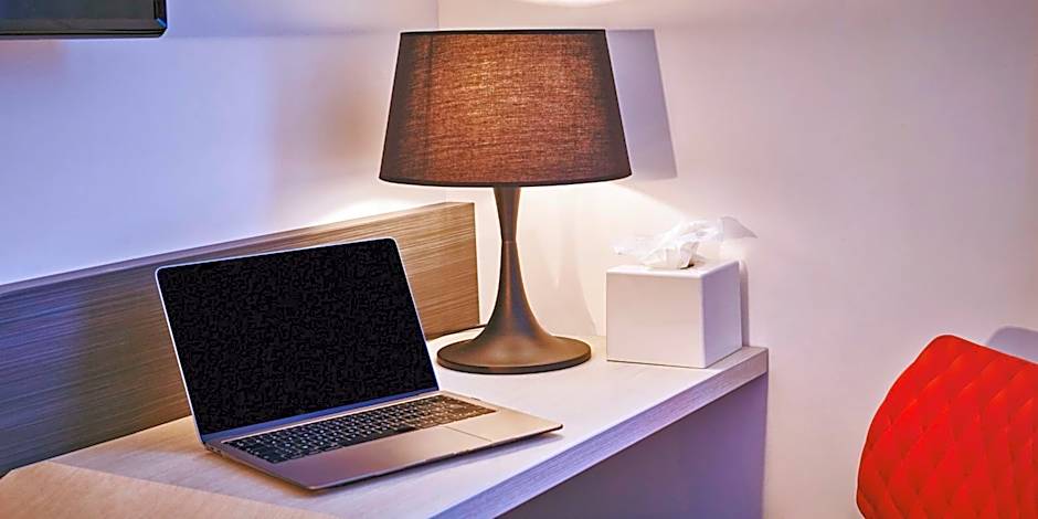 Kyriad Combs-La-Ville - Senart