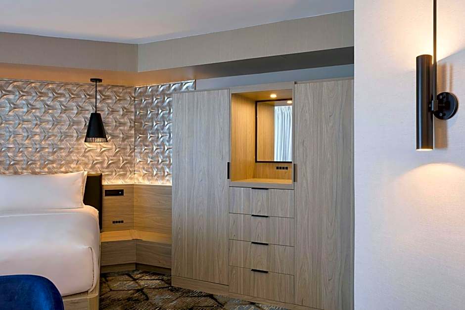 Renaissance Daytona Beach Oceanfront Hotel