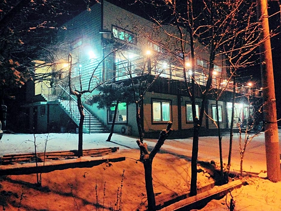 Hongcheon Yeongjin Pension