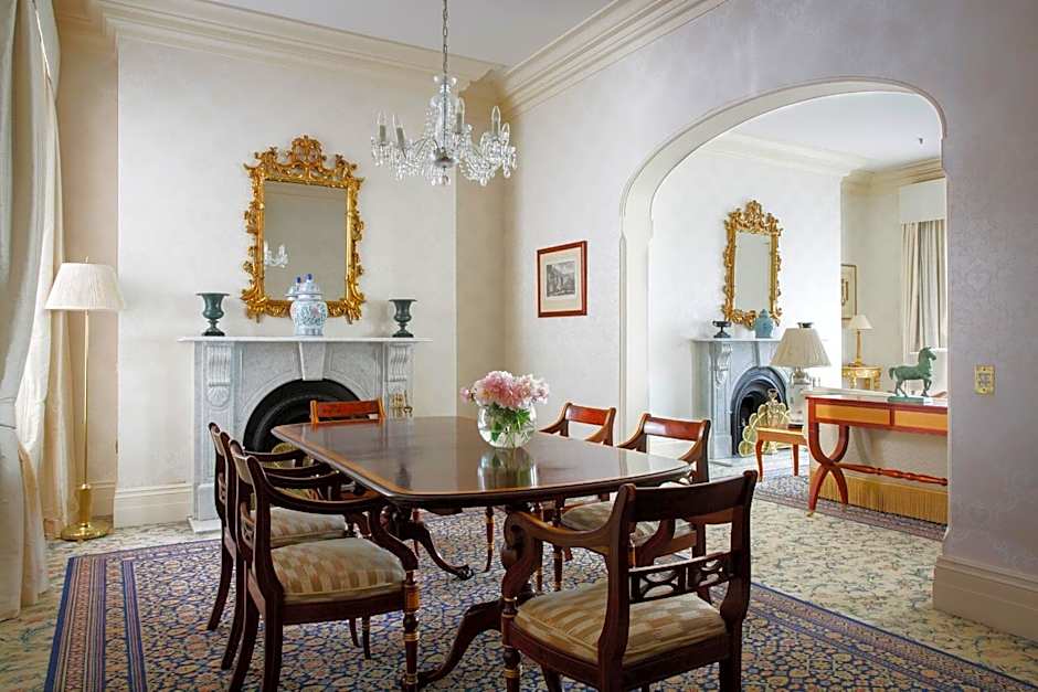 The Hotel Windsor