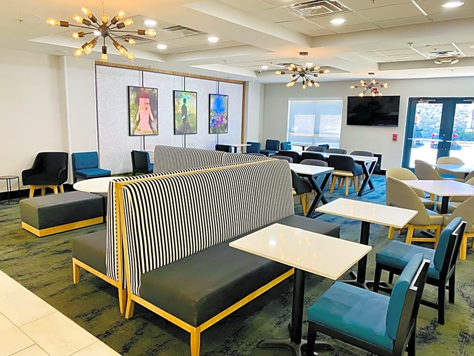 La Quinta Inn & Suites by Wyndham Mt. Laurel - Philadelphia