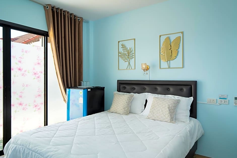 Brown Home Sattahip @ 19