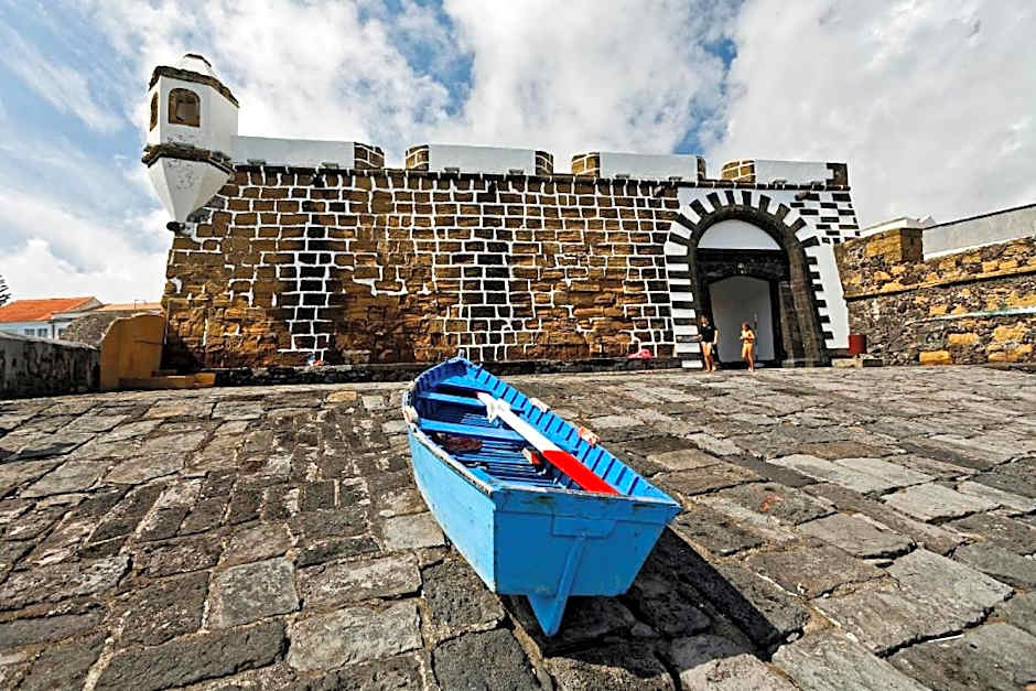 Faial Marina Apartments 1