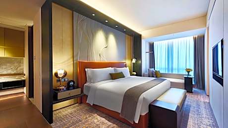 1 King Classic Hkzhmo Bridge Sea View