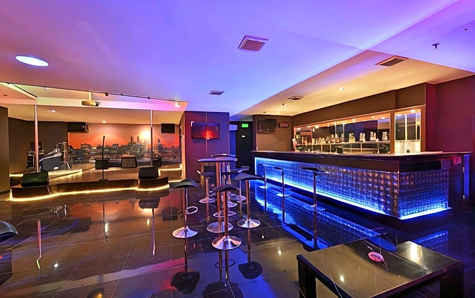 Gino Feruci Kebon Jati Bandung