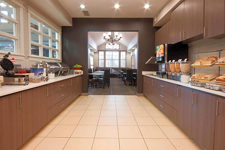 Residence Inn by Marriott Des Moines West at Jordan Creek Town Center
